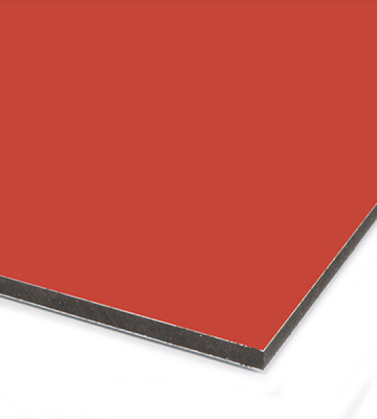 ALUCOBOND rouge 1500X4000